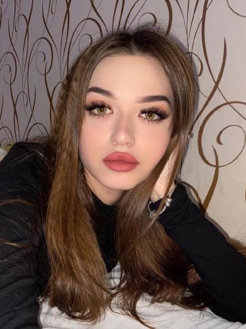 Юна